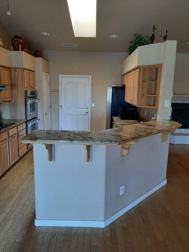2424 N Leah Ln - Photo 7 of 26