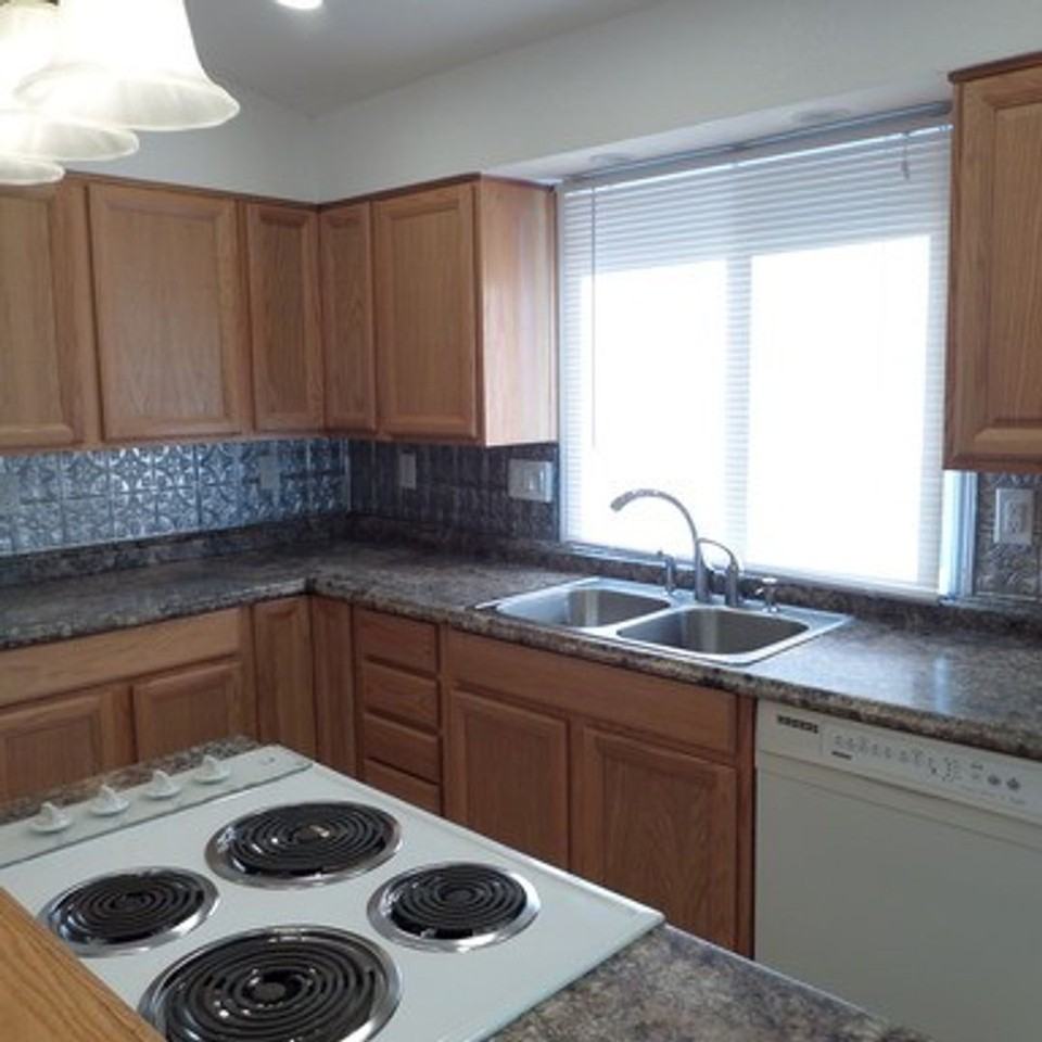 24318 16th Ave S - Photo 4 of 17