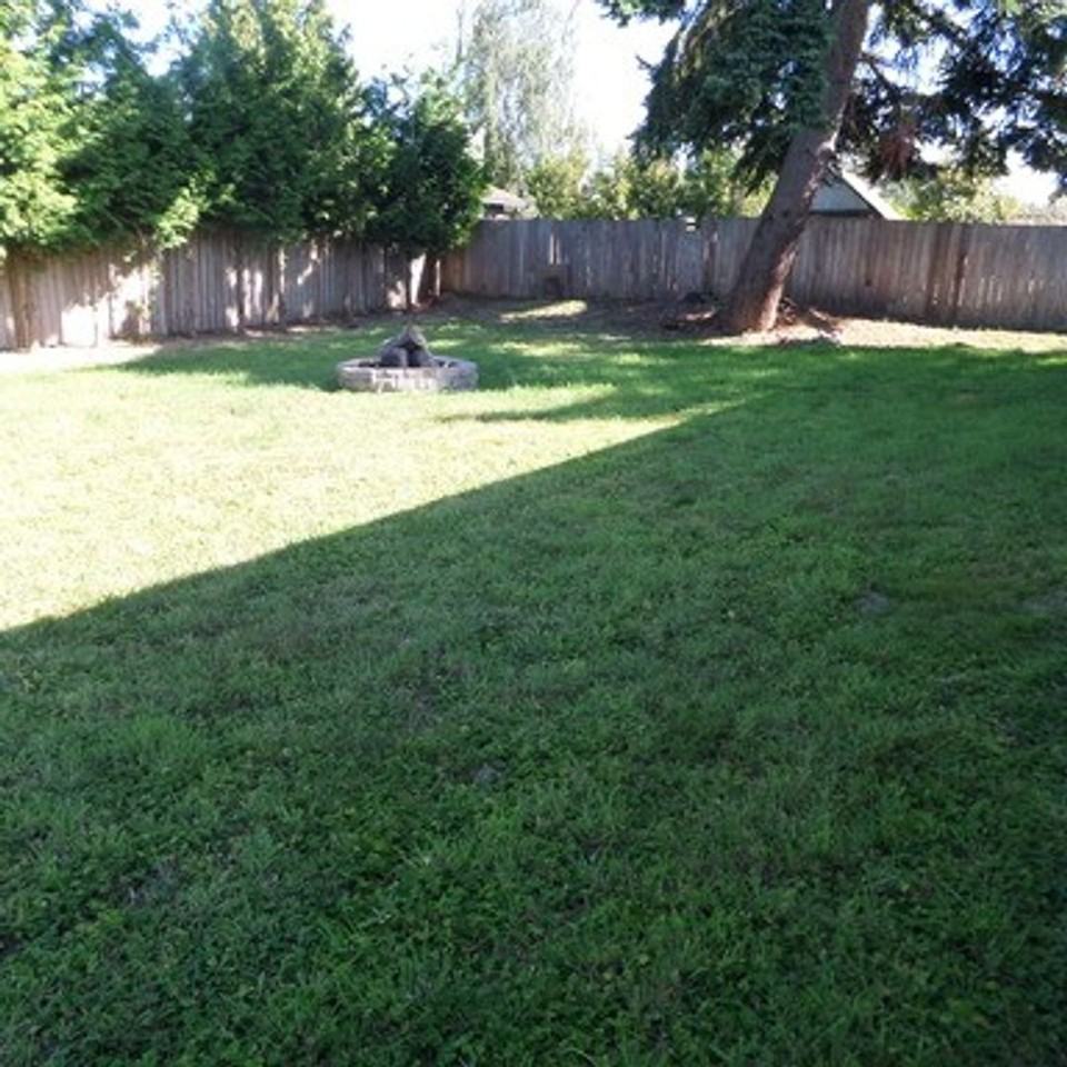 24318 16th Ave S - Photo 7 of 17