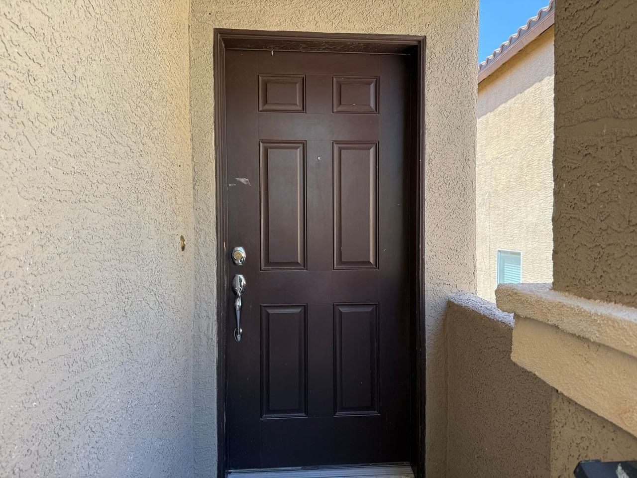 10039 Mystic Lake Ave - Photo 2 of 25
