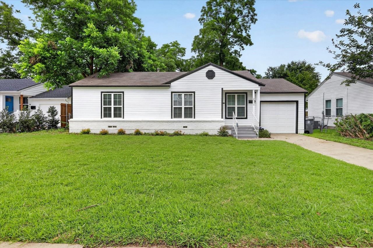 2314 Tealford Dr - Photo 3 of 37