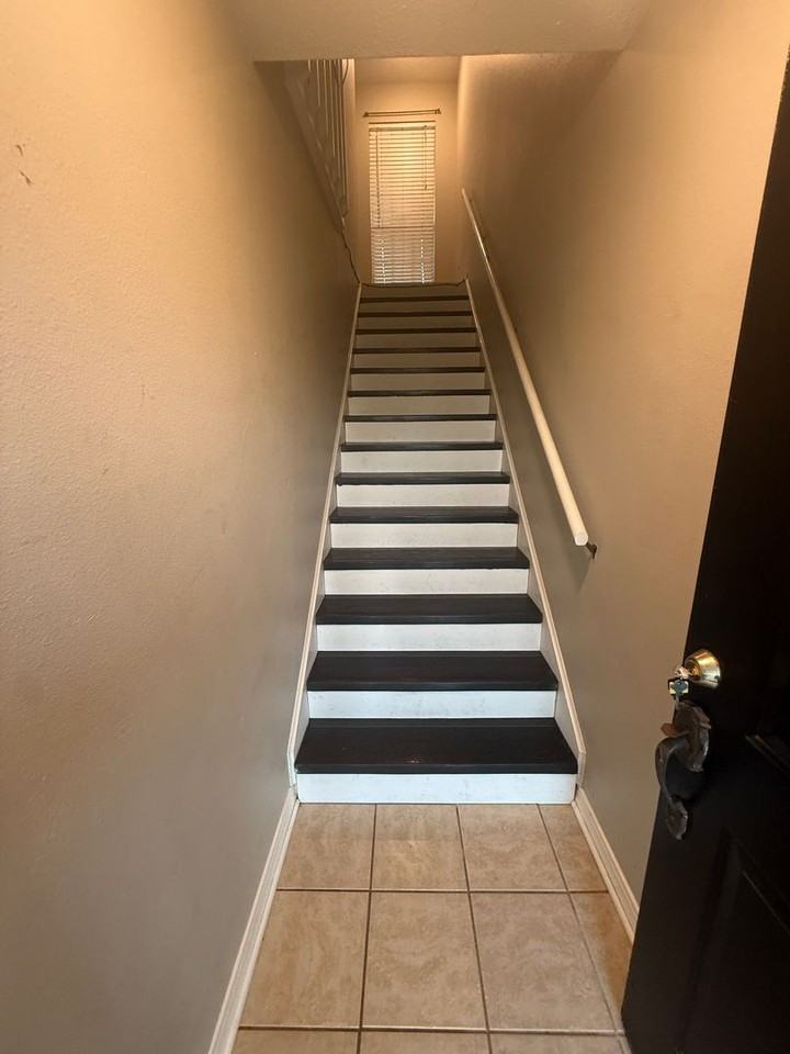 3 Meadow Creek Dr - Photo 4 of 50