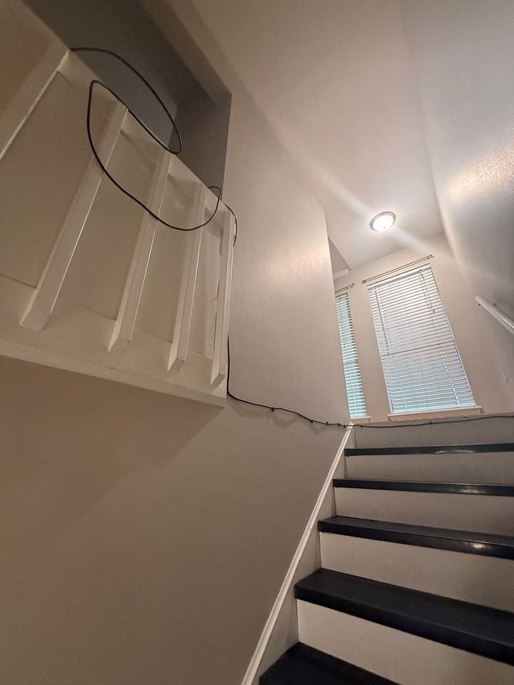3 Meadow Creek Dr - Photo 5 of 50