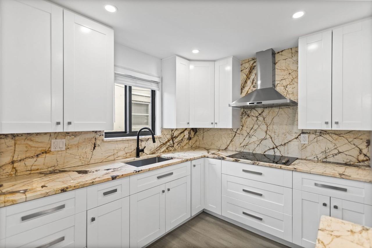 3743 Ne 16th Ter - Photo 6 of 29
