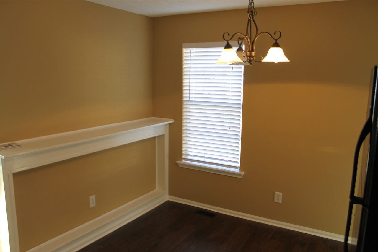 207 Cobblestone Ct - Photo 5 of 11