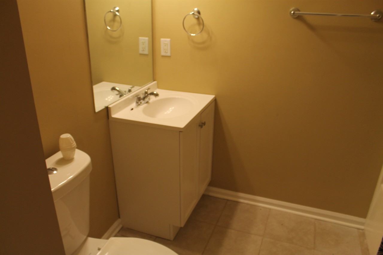207 Cobblestone Ct - Photo 6 of 11