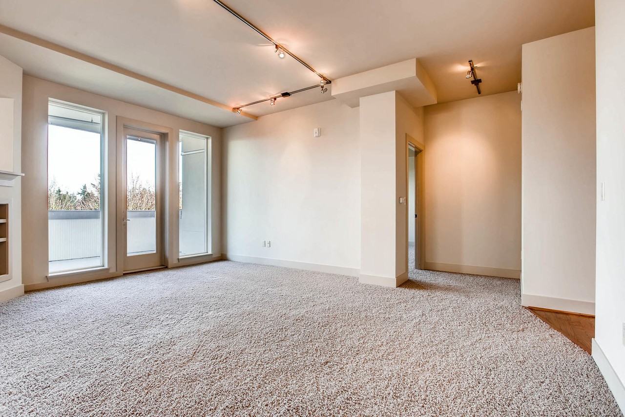 7800 Se 27th St #305 - Photo 4 of 28