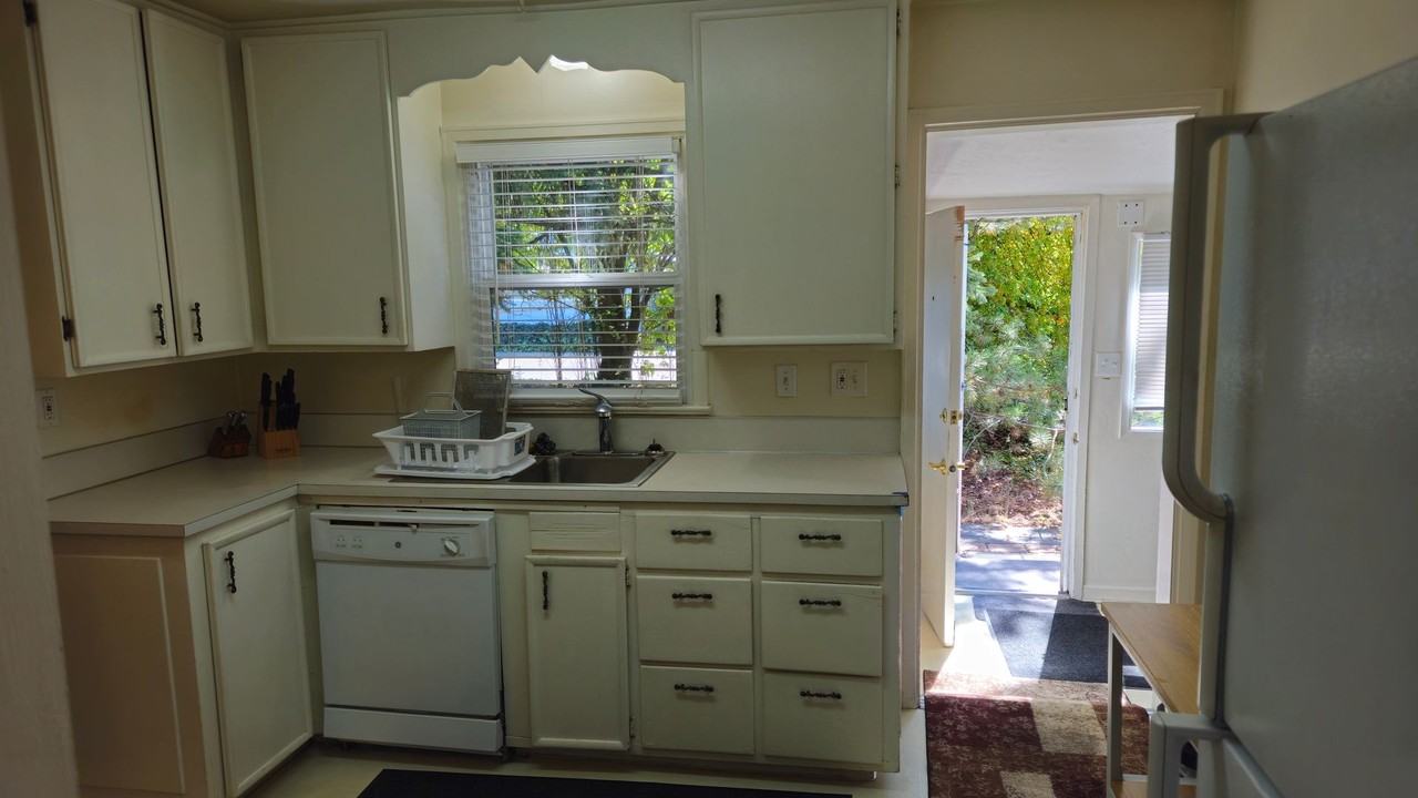 5439 N Pierce Park Ln - Photo 5 of 26