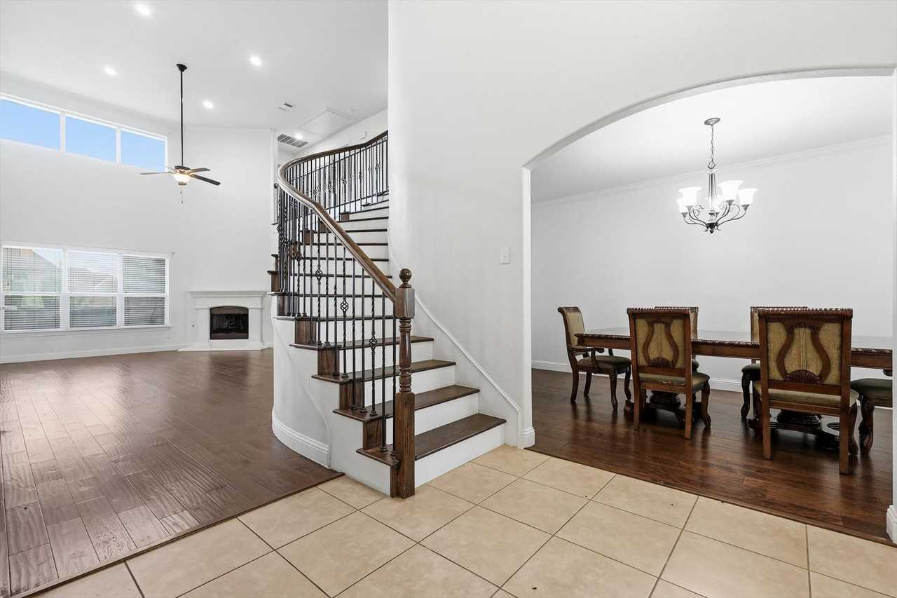 3600 Bright Star Way - Photo 3 of 29