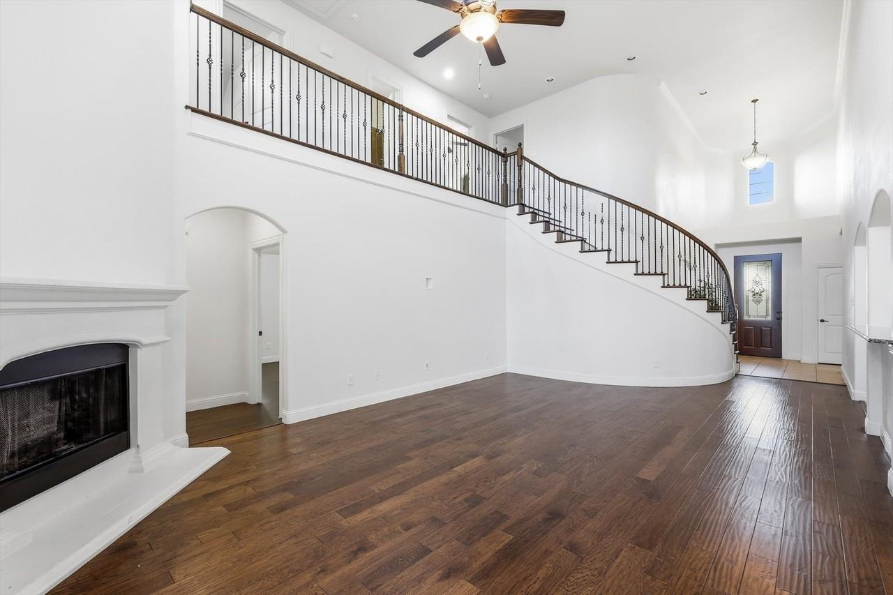 3600 Bright Star Way - Photo 6 of 29