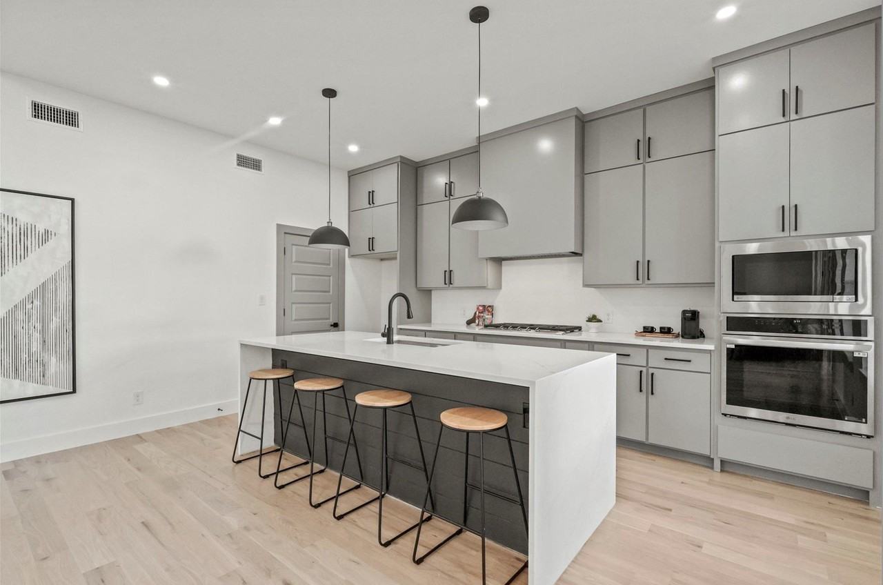3424 Ladd St - Photo 7 of 17