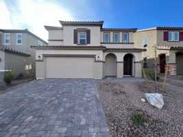 featured image of 7569 W Mistral Ave