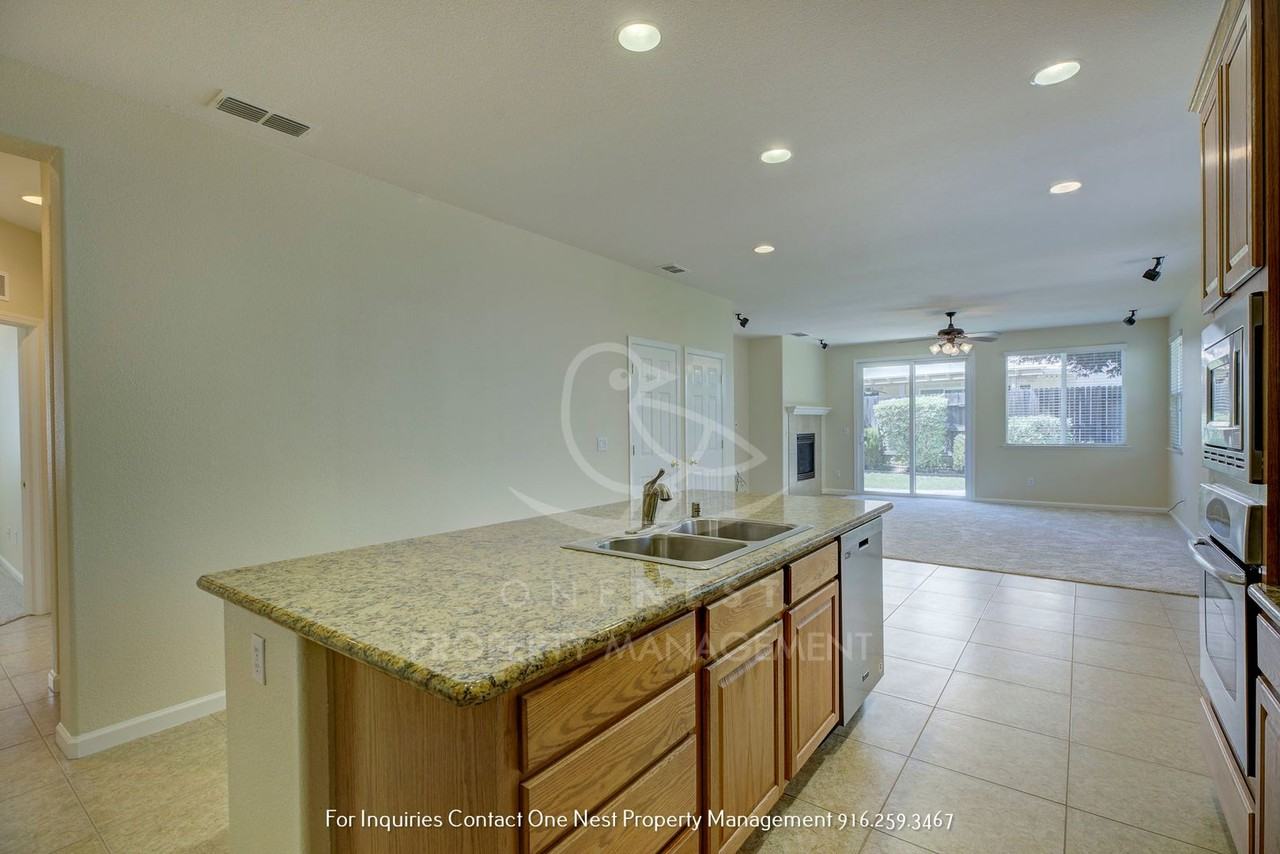 1228 Waverton Ln - Photo 5 of 22