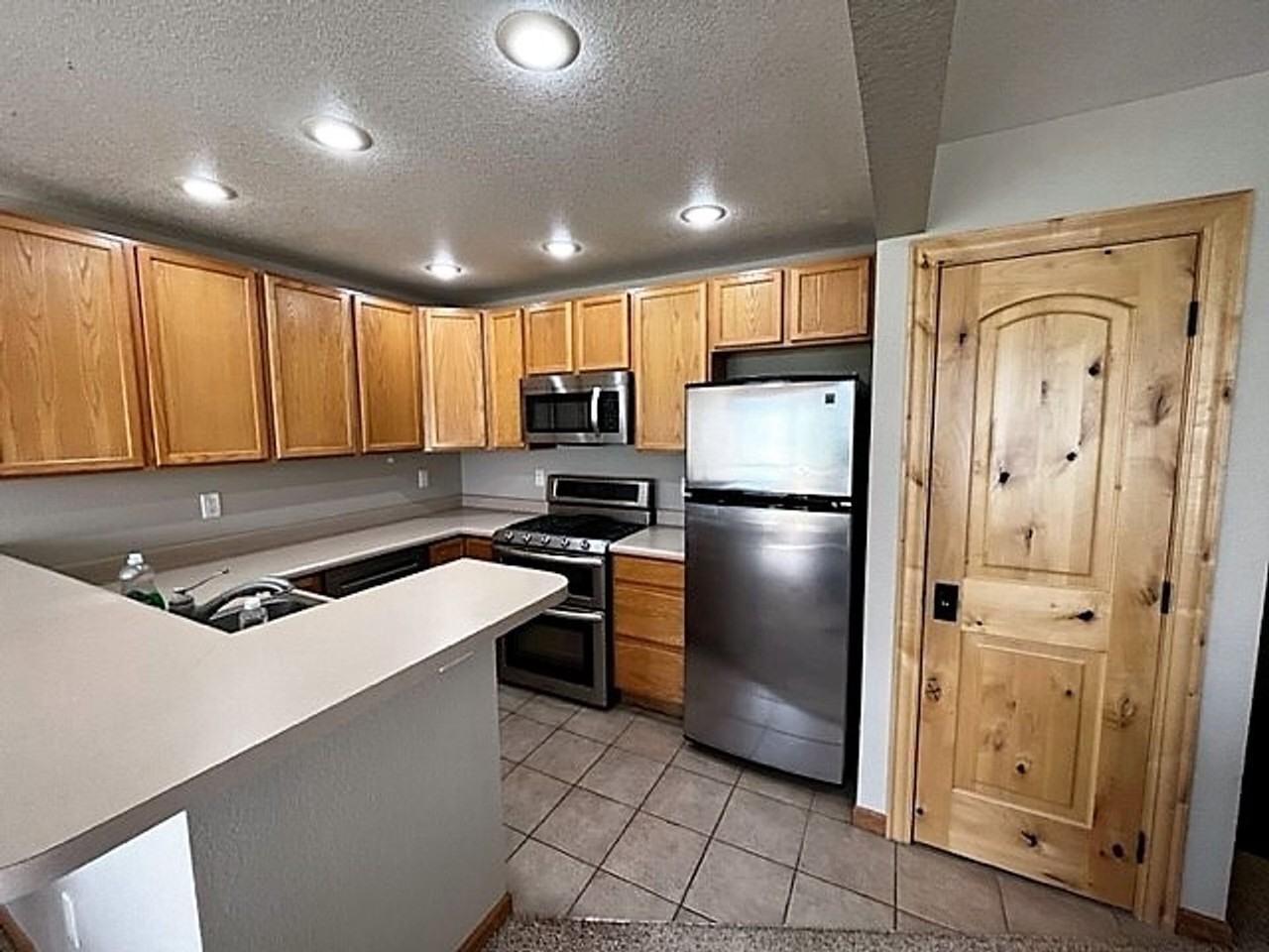 592 Meadow Wood Cir - Photo 2 of 23