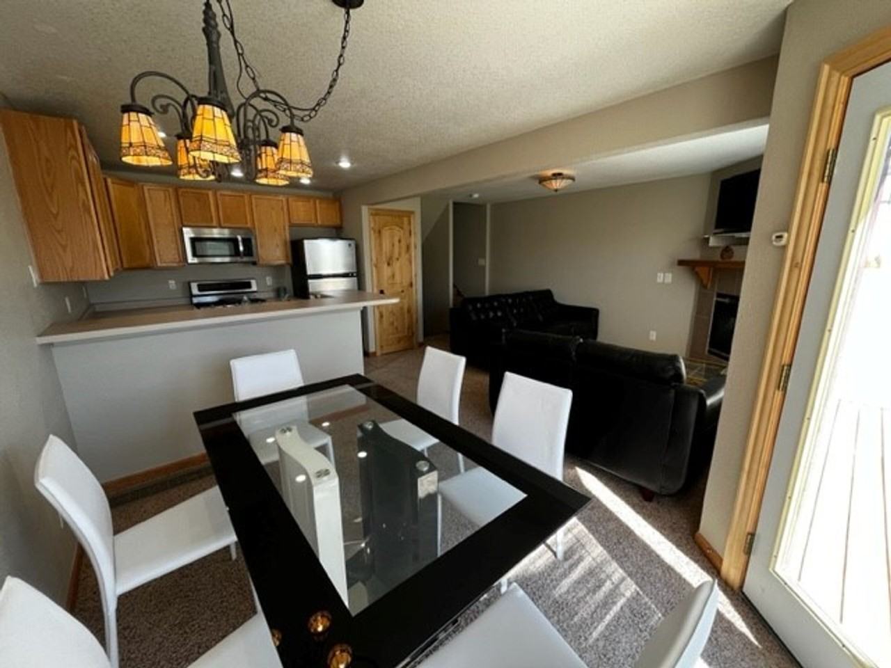 592 Meadow Wood Cir - Photo 3 of 23