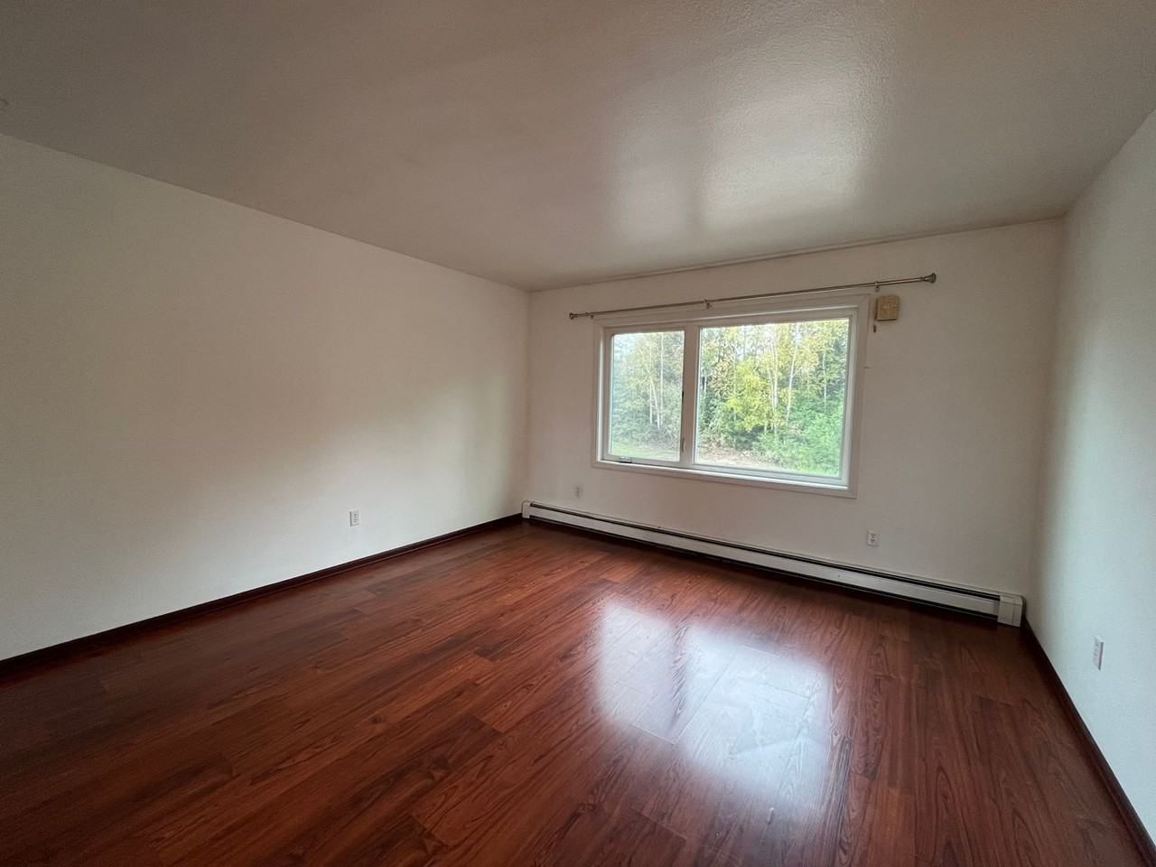 4897 Dartmouth Dr - Photo 4 of 12
