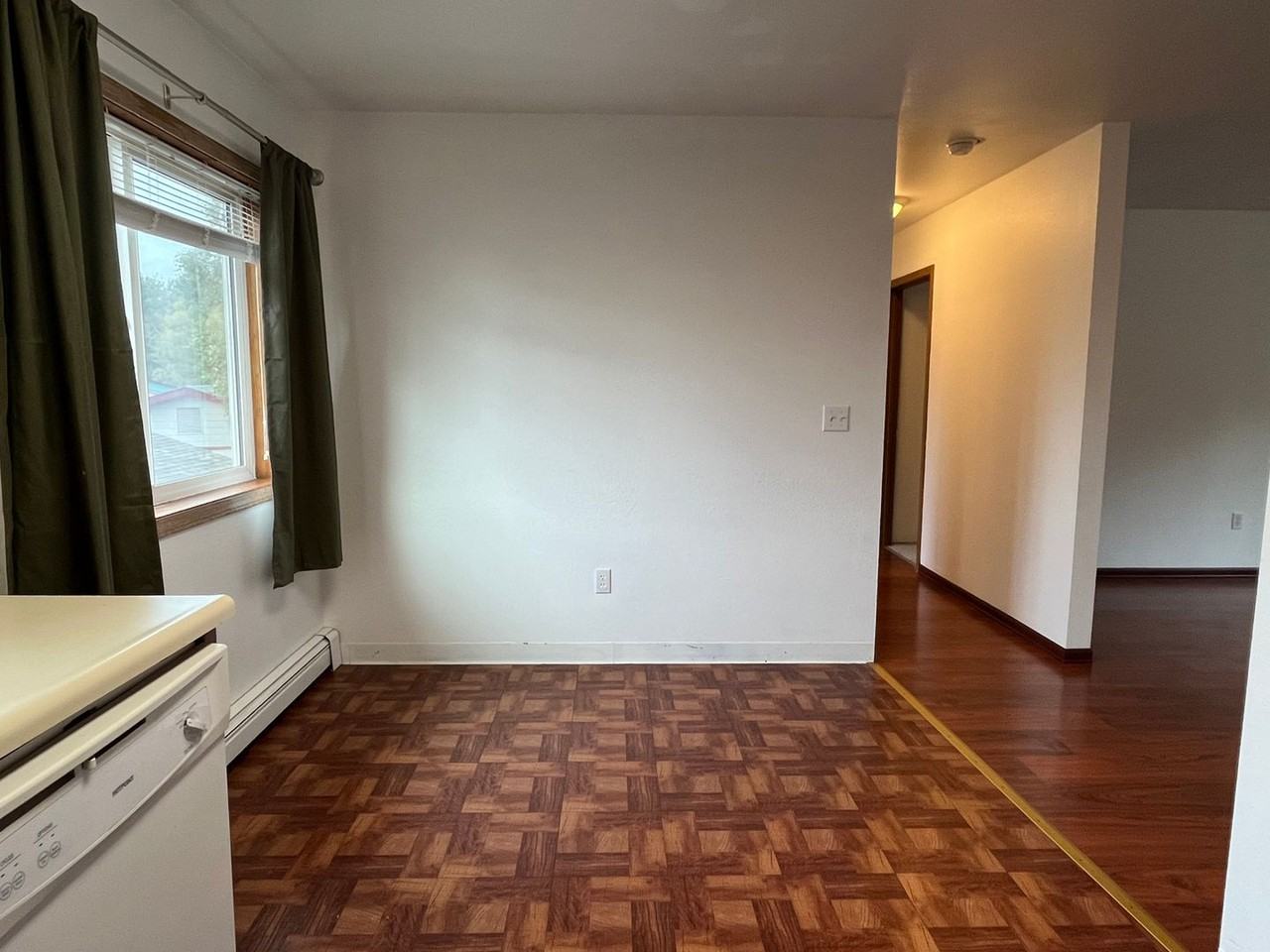 4897 Dartmouth Dr - Photo 6 of 12