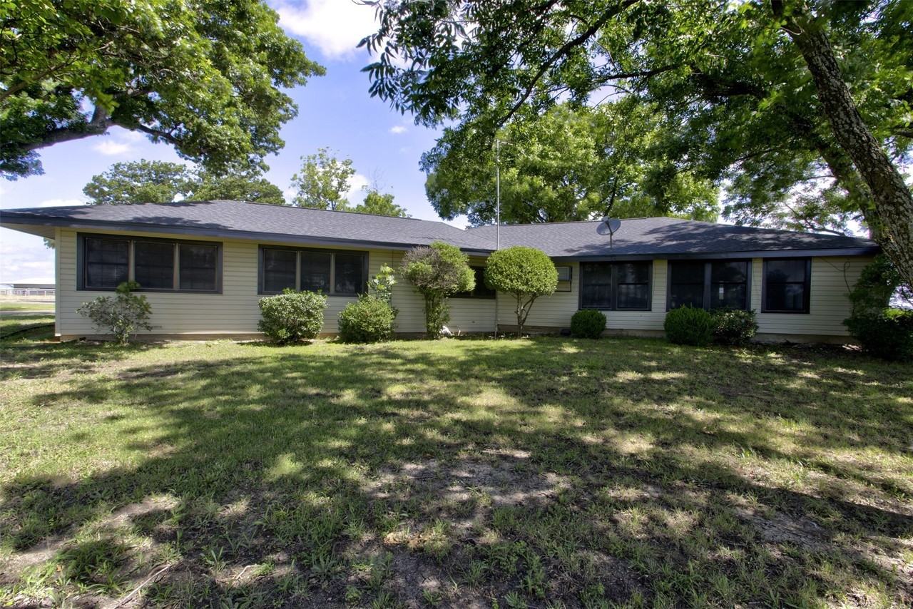 200 Southard Dr - Photo 5 of 37