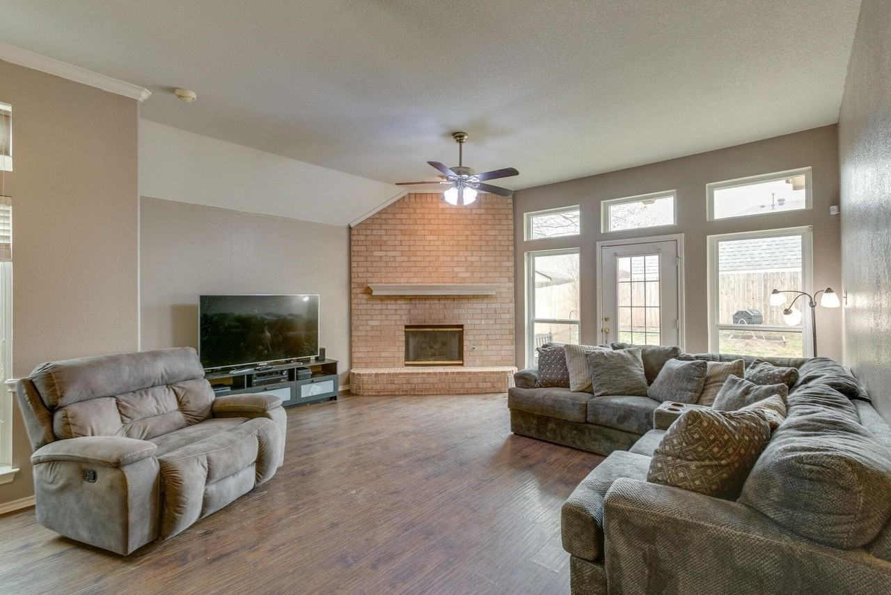 9005 Tyne Trl - Photo 6 of 27