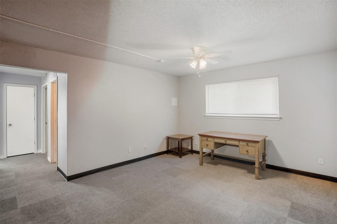 150 S Main St - Photo 7 of 28