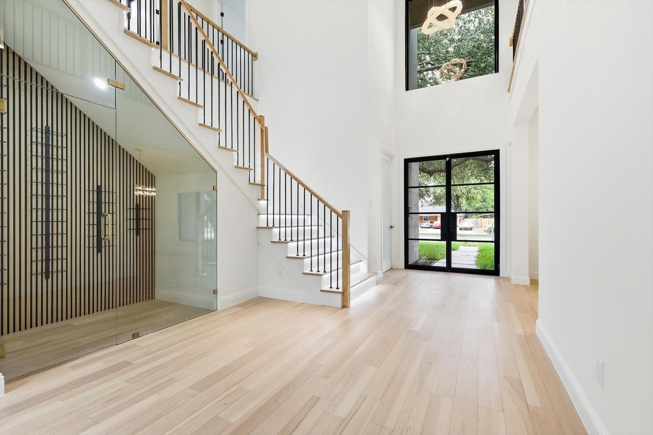 3135 Walnut Hill Ln - Photo 6 of 40