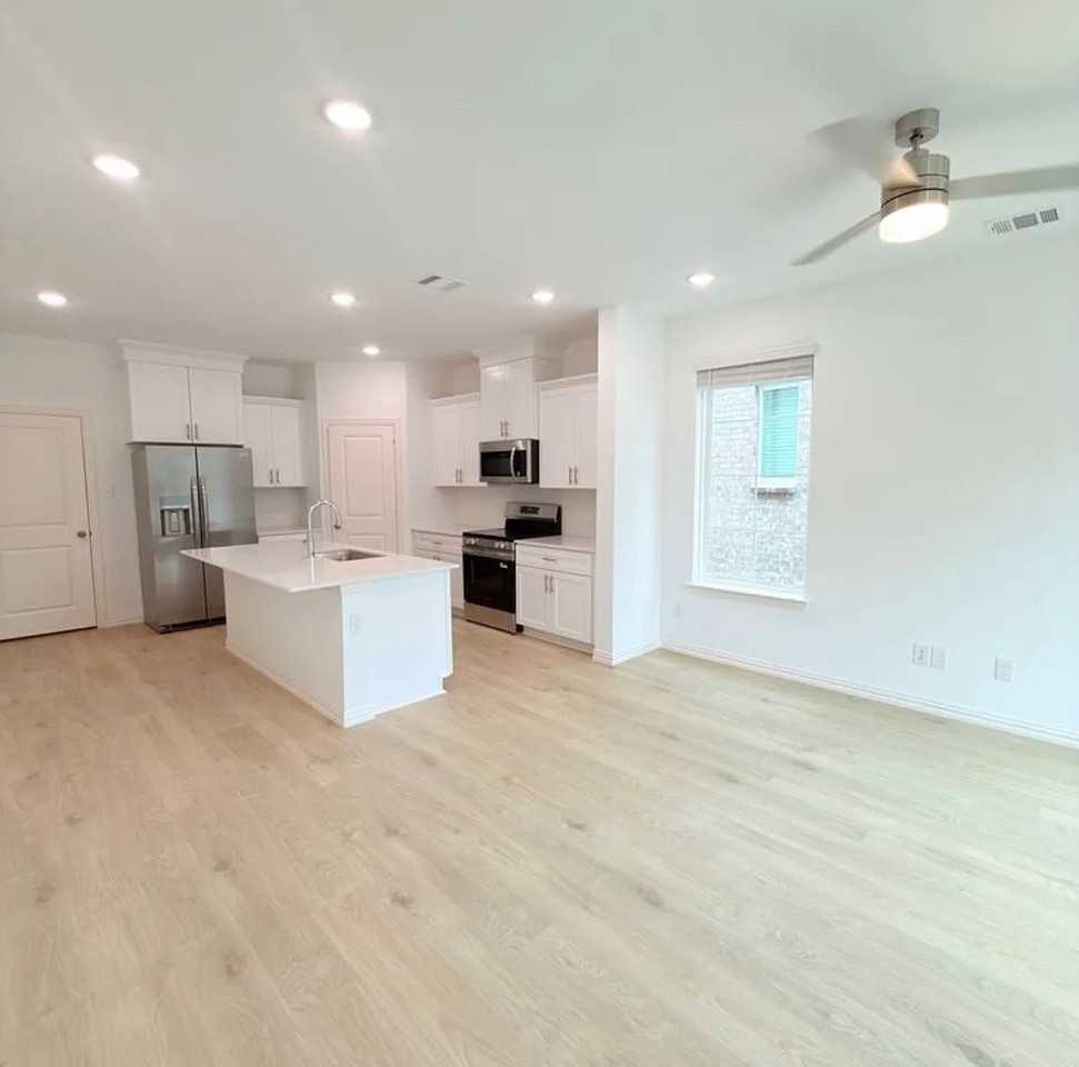 5328 Springlake Pkwy - Photo 6 of 17