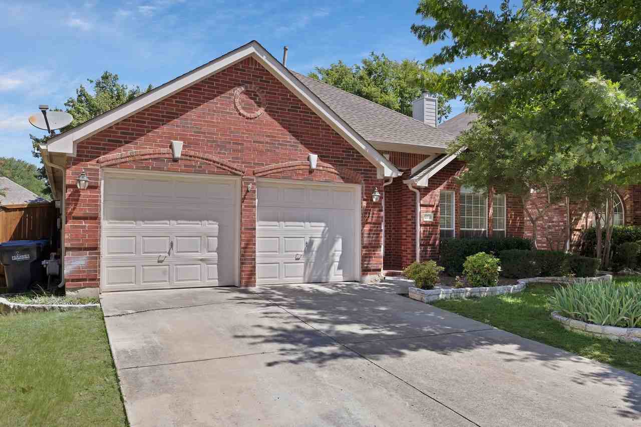 5516 Broken Bend Dr - Photo 2 of 30