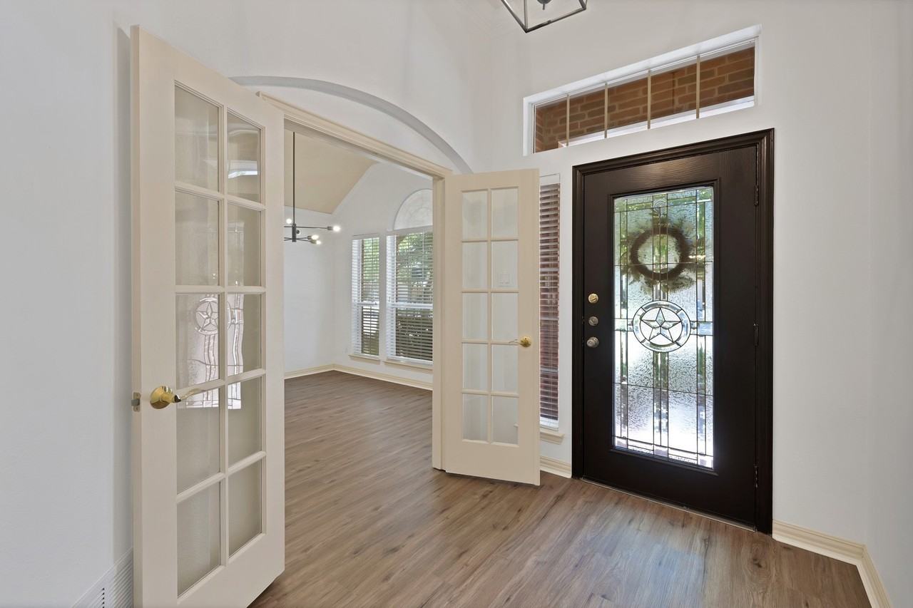 5516 Broken Bend Dr - Photo 4 of 30
