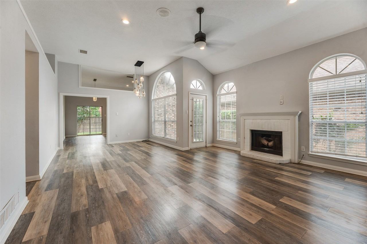 605 English Oak Dr - Photo 5 of 25
