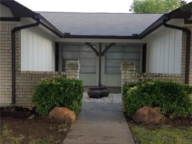 6919 W Cleburne Rd - Photo 1 of 1