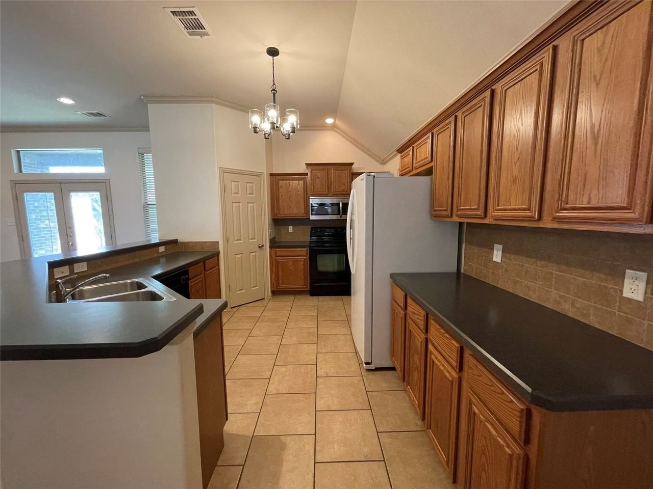 213 Midnight Dr - Photo 7 of 26