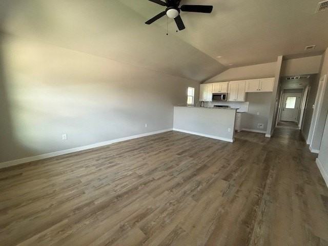 934 Minda St - Photo 4 of 17