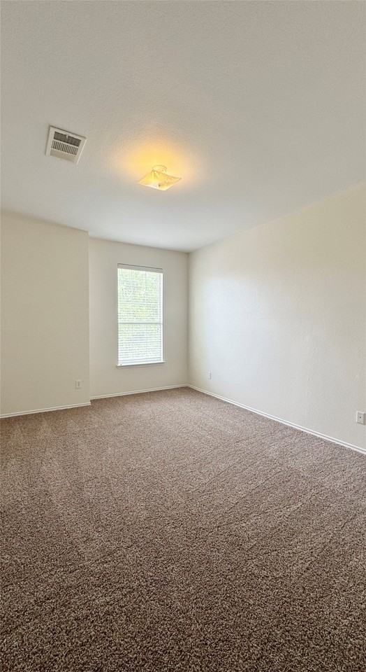 2260 Stonebrook Ln - Photo 7 of 14
