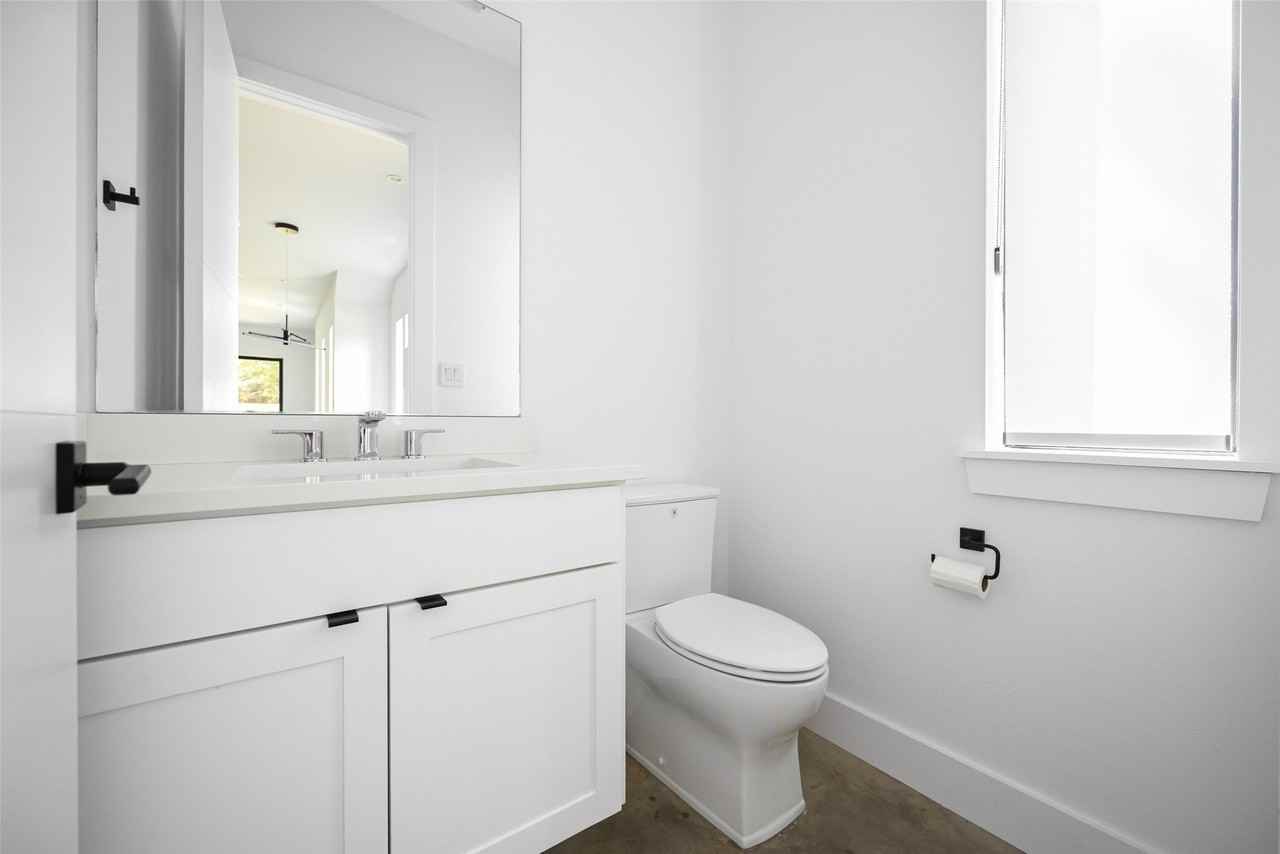 800 S Glasgow Dr #800 - Photo 6 of 18