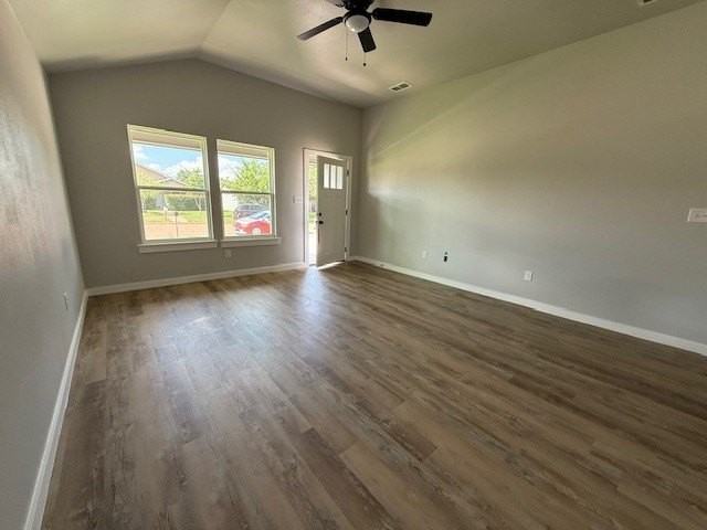 938 Minda St - Photo 3 of 18