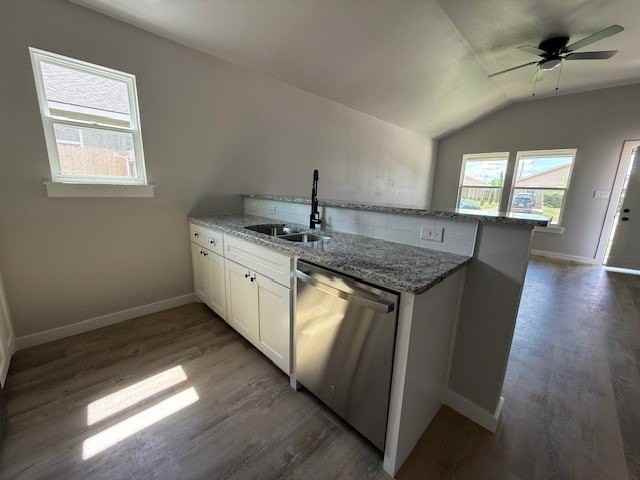 938 Minda St - Photo 6 of 18
