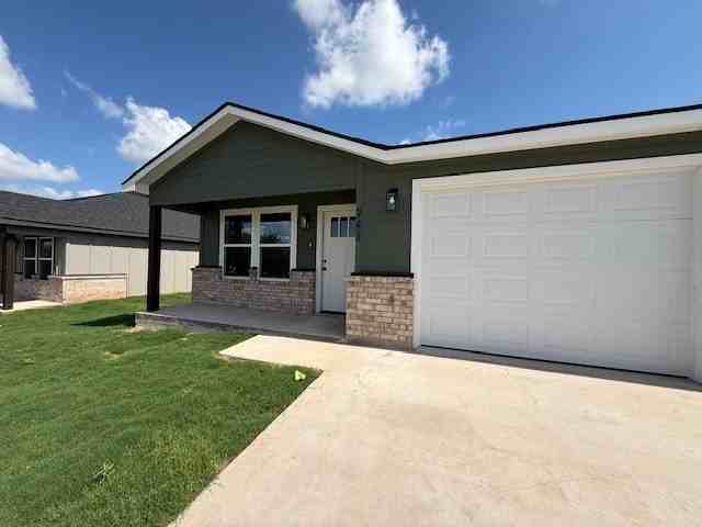 942 Minda St - Photo 2 of 17