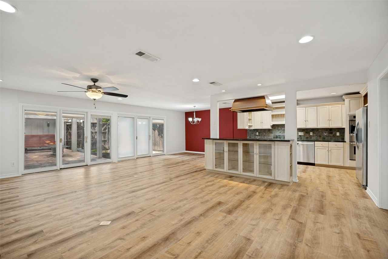 10404 Boedeker St - Photo 5 of 12