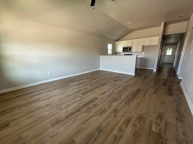 950 Minda St - Photo 4 of 17
