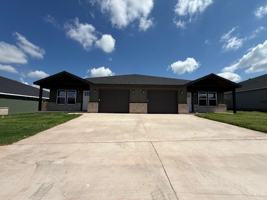 featured image of 954 Minda St
