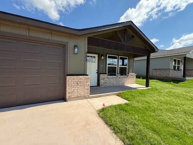 954 Minda St - Photo 2 of 16