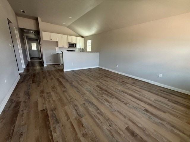 954 Minda St - Photo 4 of 16