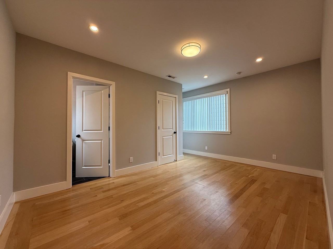427 Huron Ave #2 - Photo 4 of 8