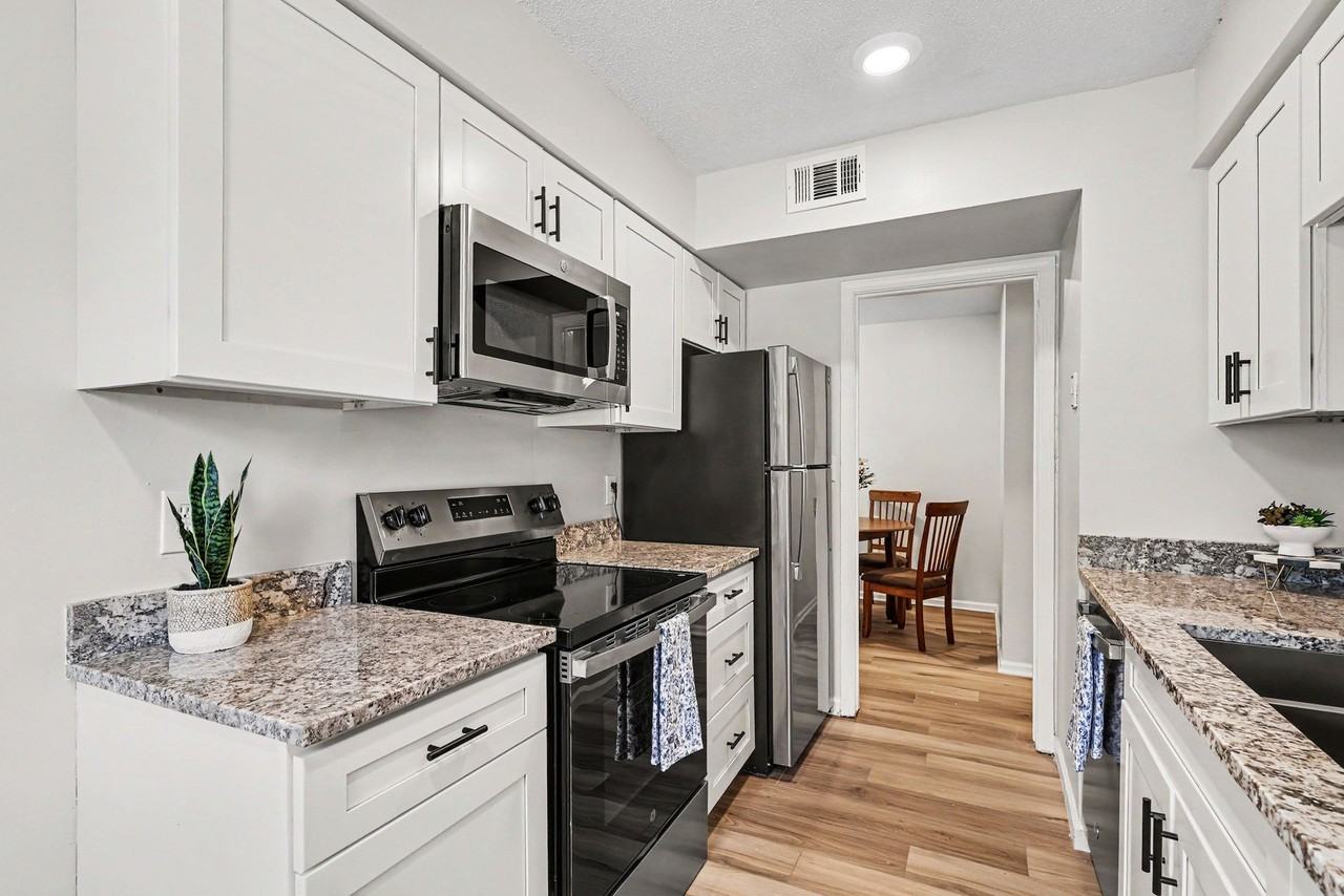 Heatherwood Apartments - Photo 3 of 7