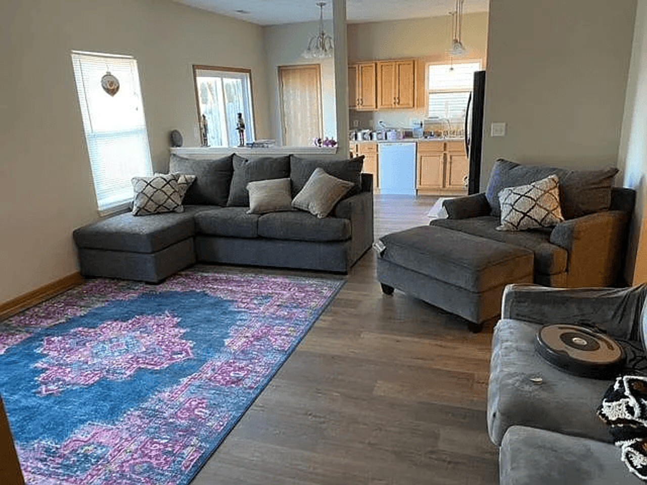 3205 Runyon Dr - Photo 2 of 10