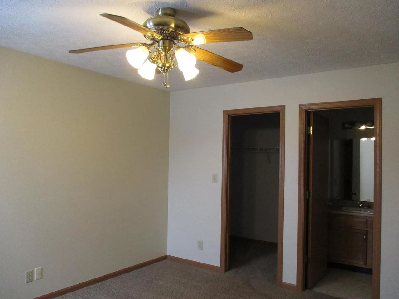 4022 Homerton St - Photo 6 of 10
