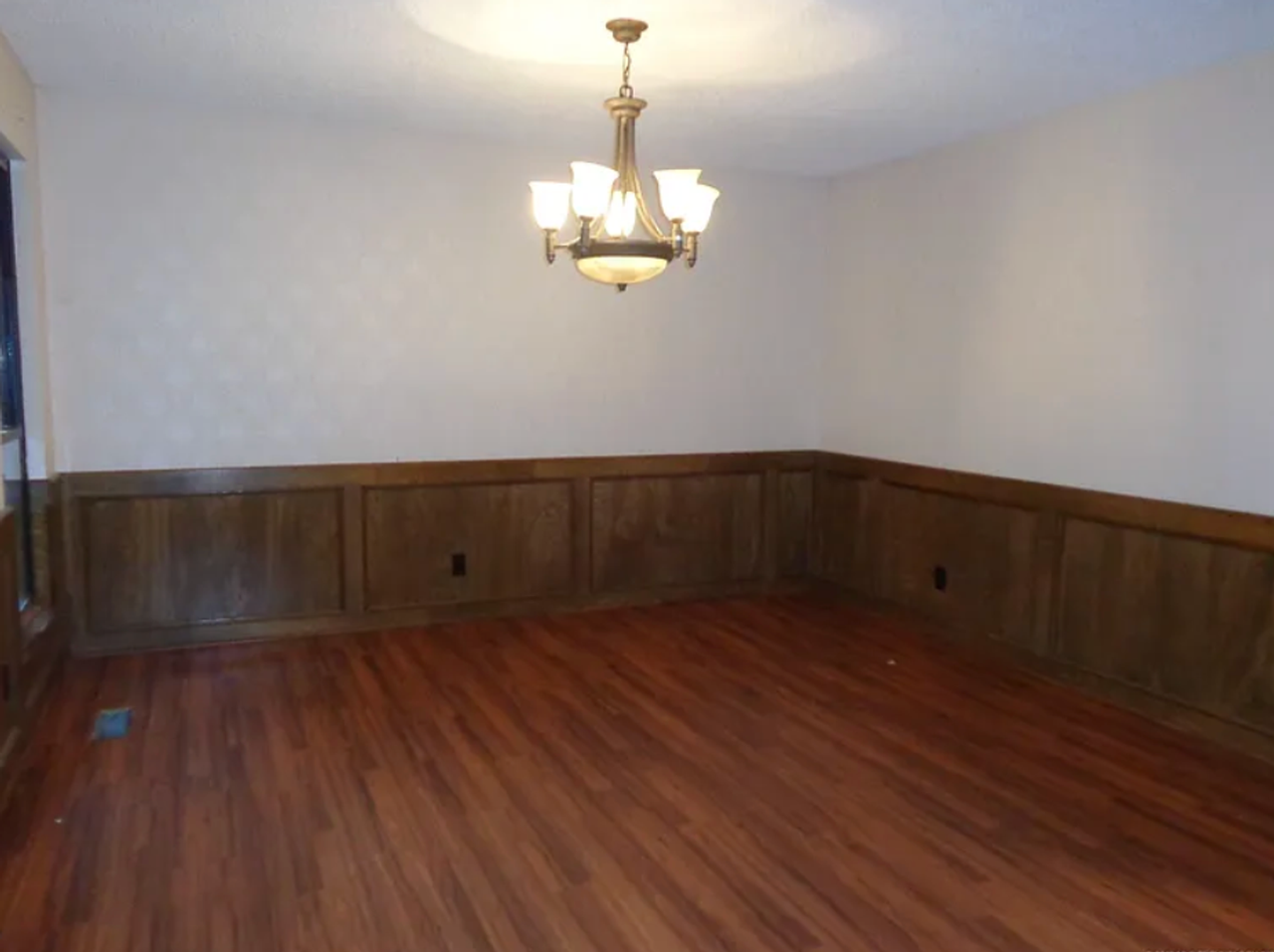 3306 3306 S 144th Place E. - Photo 4 of 15