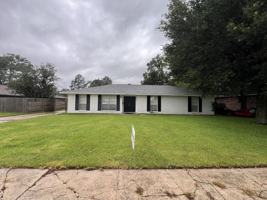 featured image of 464 Wilton Dr
