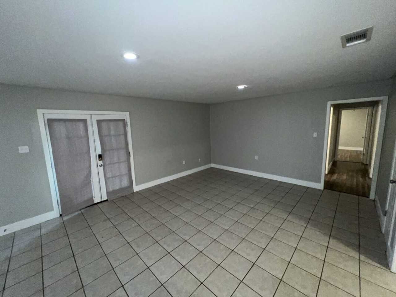 464 Wilton Dr - Photo 7 of 45