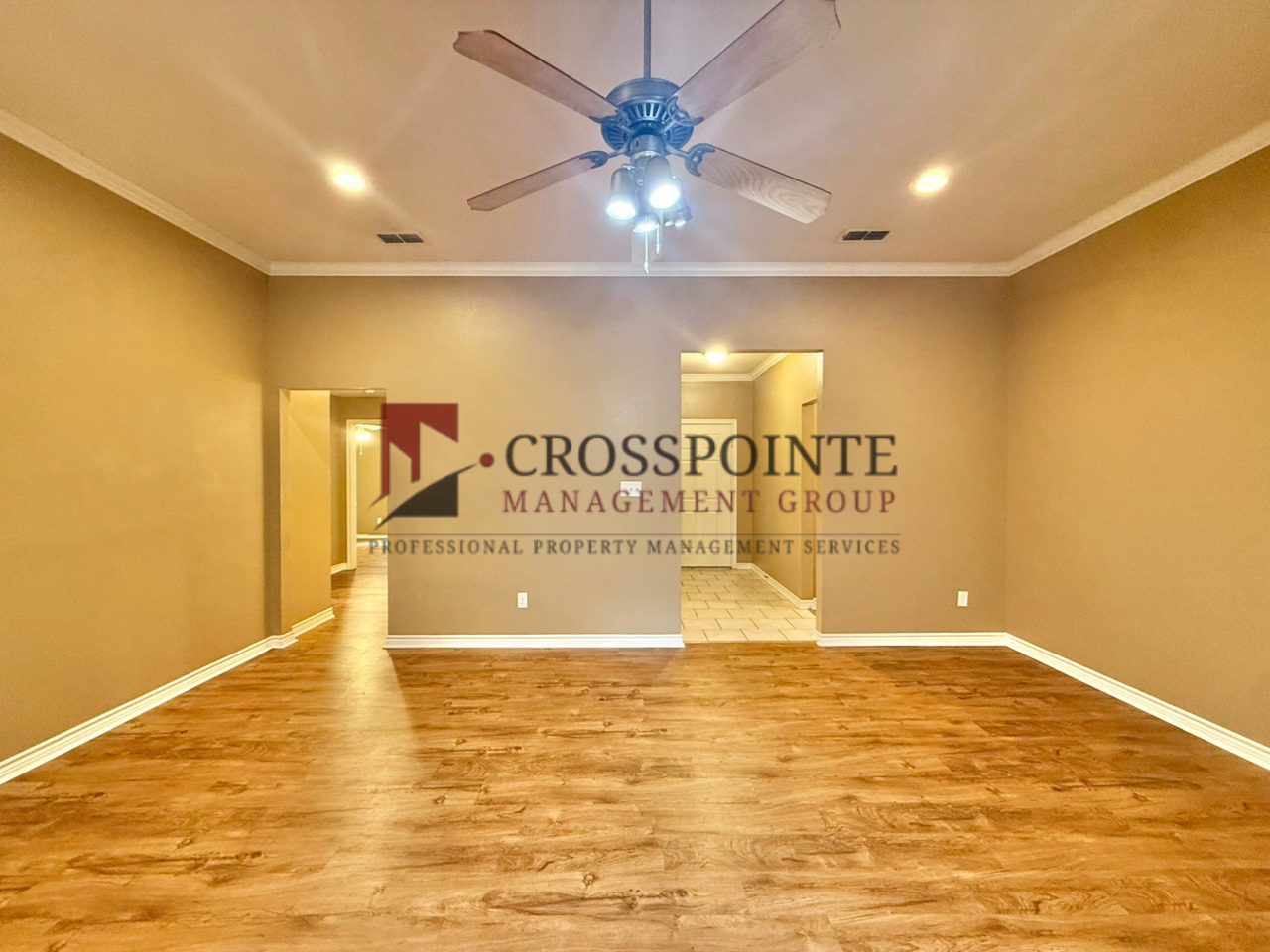 15919 Brittain Ct - Photo 4 of 29